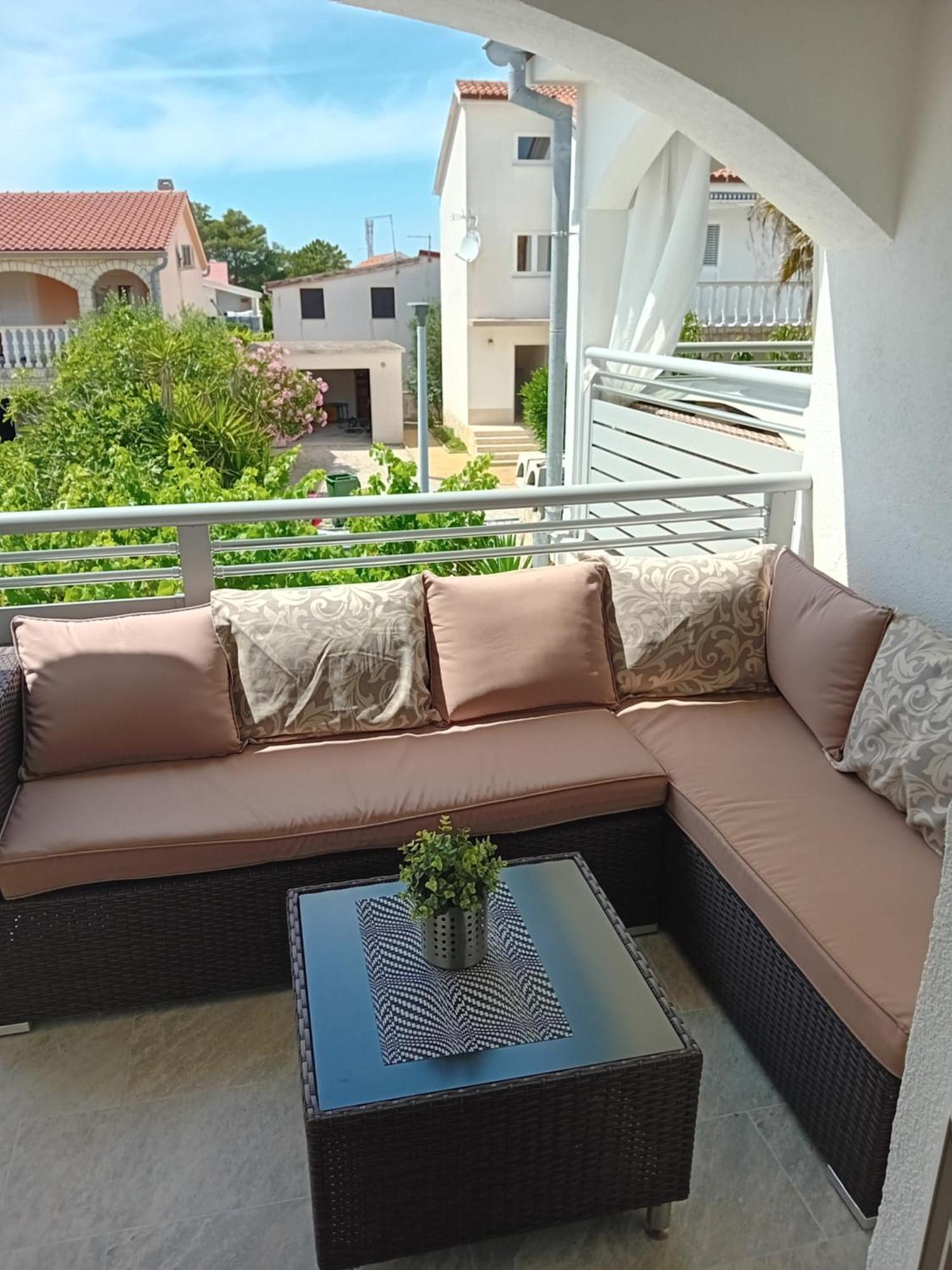 Ferienwohnung Apatmani Peternel Vir Exterior foto