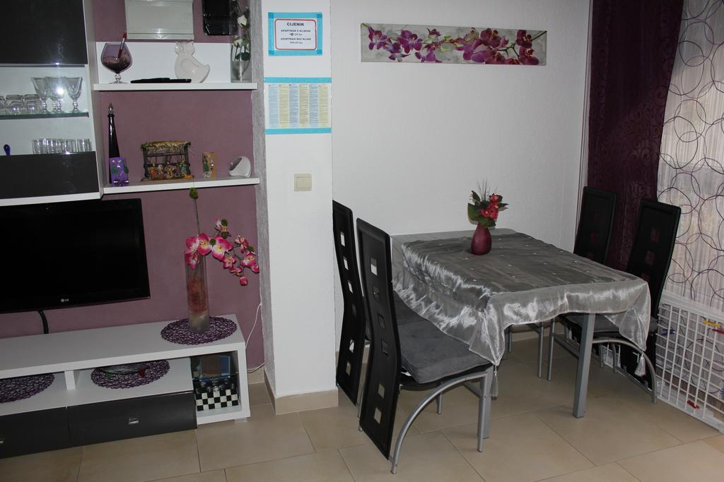 Ferienwohnung Apatmani Peternel Vir Exterior foto
